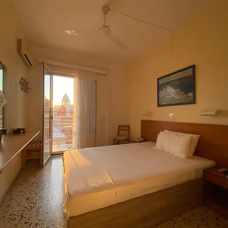 Ξενοδοχείο με διαμερίσματα Florida & - Adults Only 2*