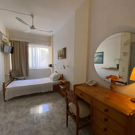 Ξενοδοχείο με διαμερίσματα Florida & - Adults Only 2*